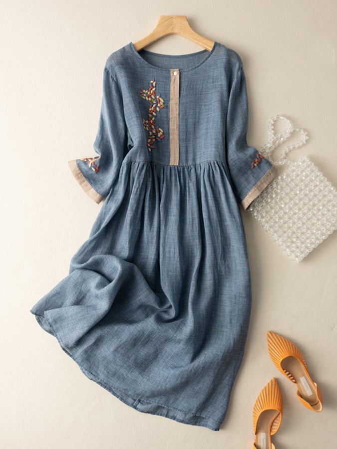 Iris - Women's Besticktes Ethno Midi Dress
