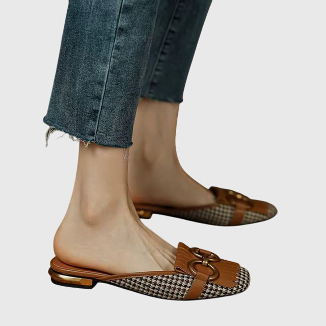 Blake - Women's Slip-On Sandals with Schnallendesign