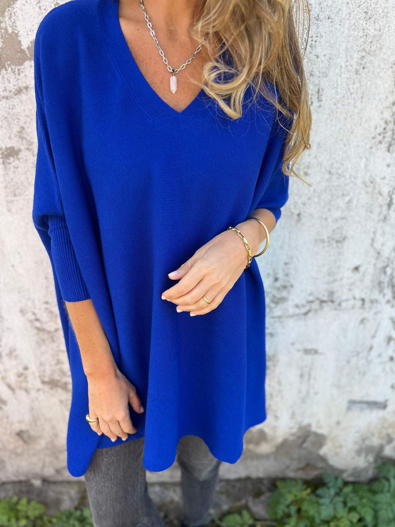 Sophia - Women's Sweater with Relaxed Fit and V-Neck