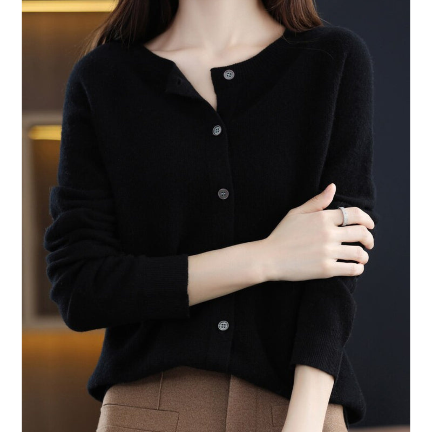 Laura - Women's Cardigan with Classic Button Placket