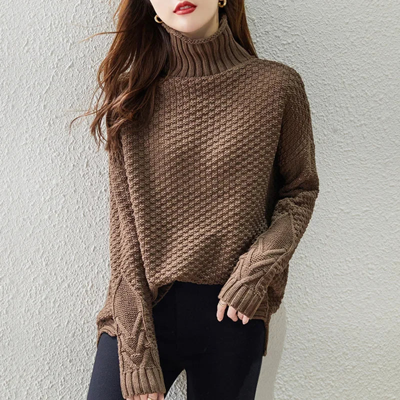 Lucy - Women's High-Neck Chunky Knit Sweater