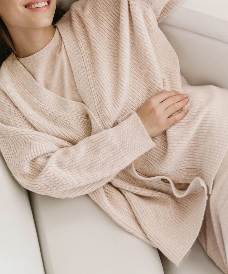 Natalie - Women's Oversized Cardigan with Buttons