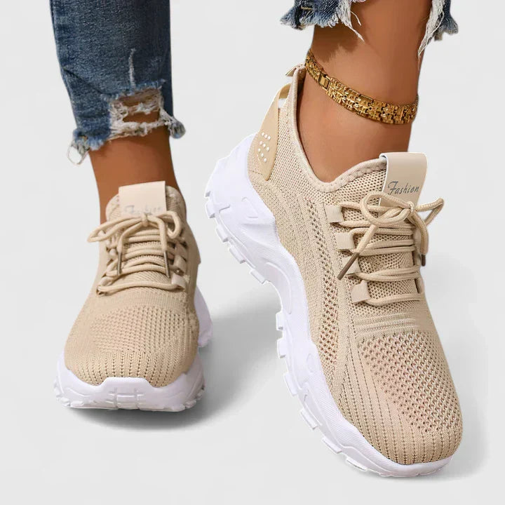 Denise - Women's Relaxed Chic Comfortable Lace-Up Sneakers