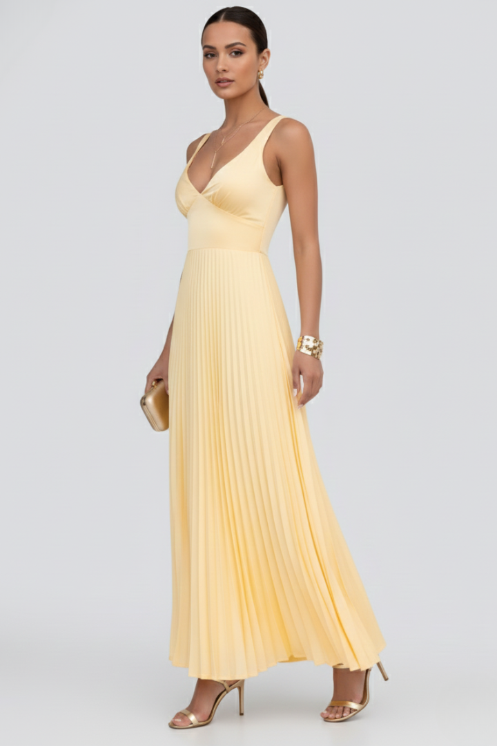 Nicola - Women's V-Neck Maxi Dress with pleated Skirt
