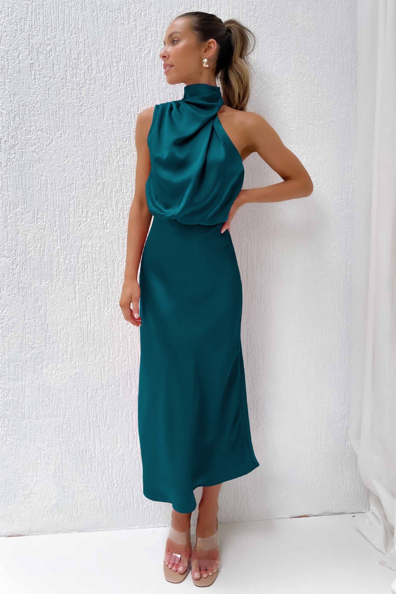 Ruby - Women's Chic Halterneck Evening Dress