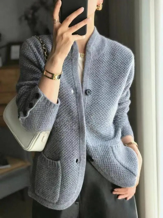 Matilda - Women's Spring Cardigan with Button Placket
