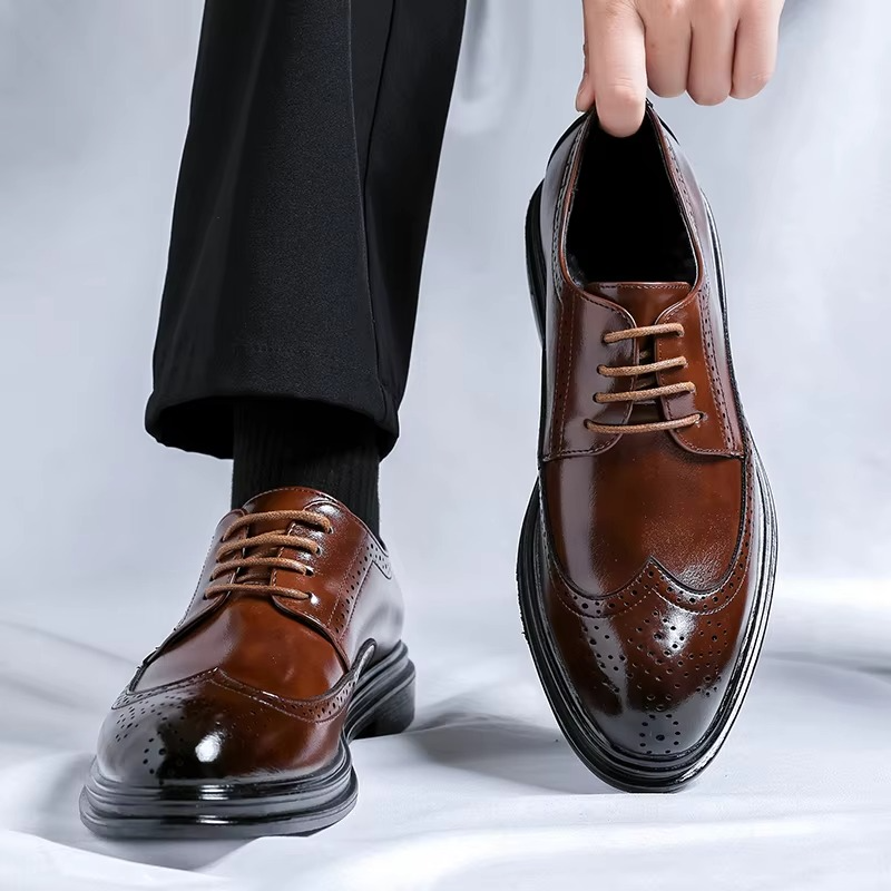 William - Men's Classic Wingtip Shoes for Work and formal Occasions
