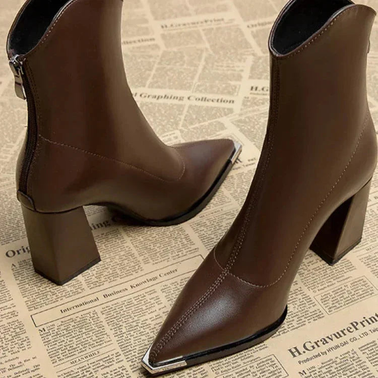 Ava - Women's-Spring-Ankle Boots with spitzer Kappe and Heel
