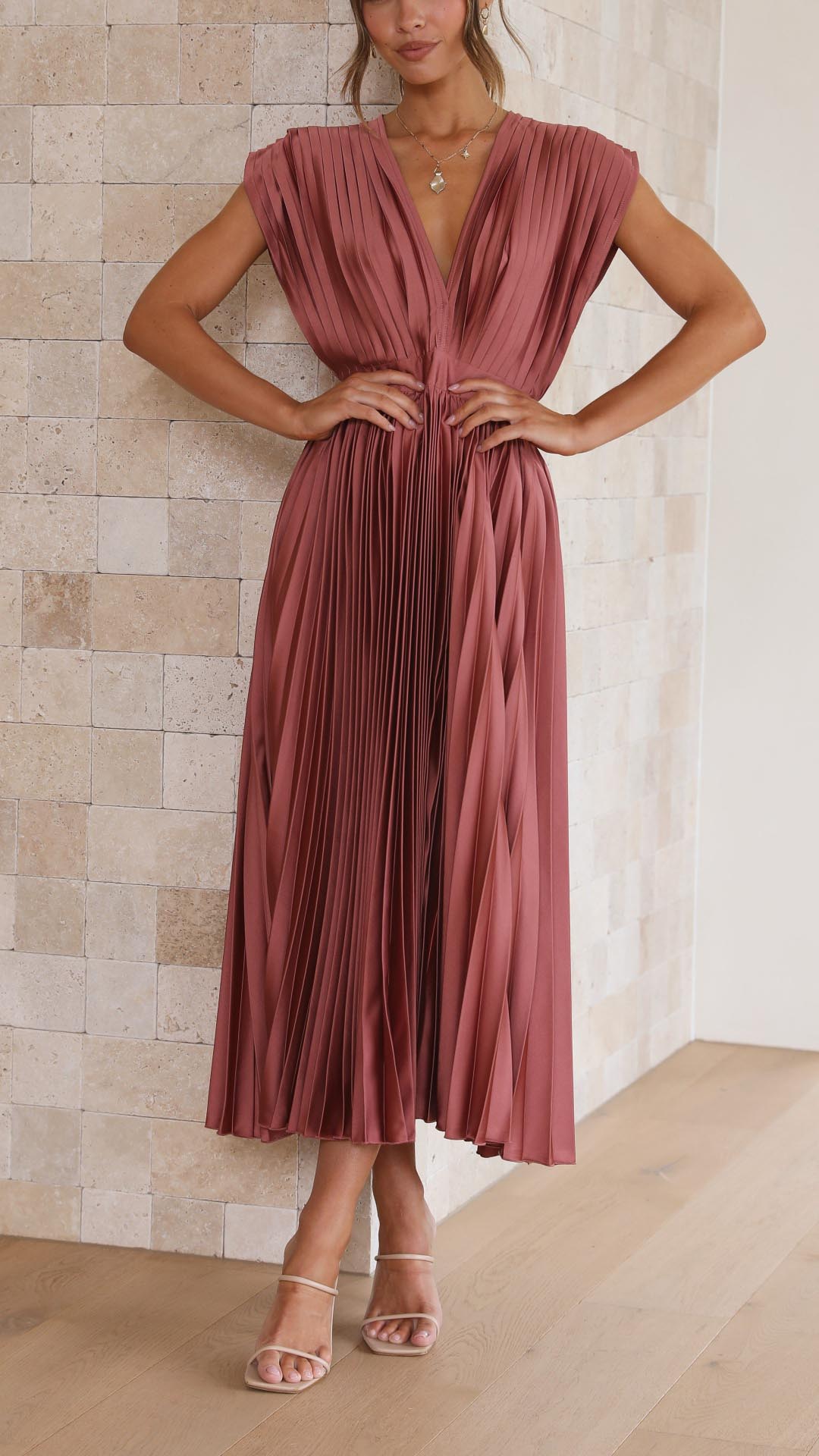 Isabella - Women's Klassisches Gefaltetes Maxi Dress