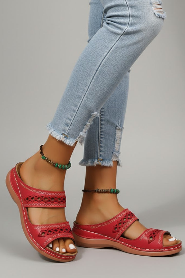 Beth - Women's Slides with Double Strap and dekorativen Cutouts