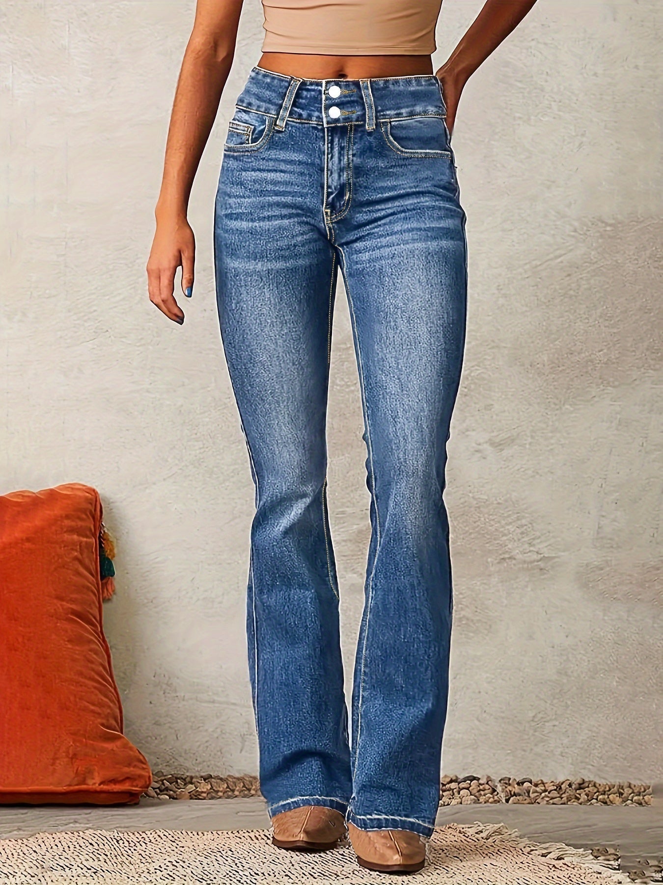 Beth - Women's High-Waist Jeans with weitem Bein