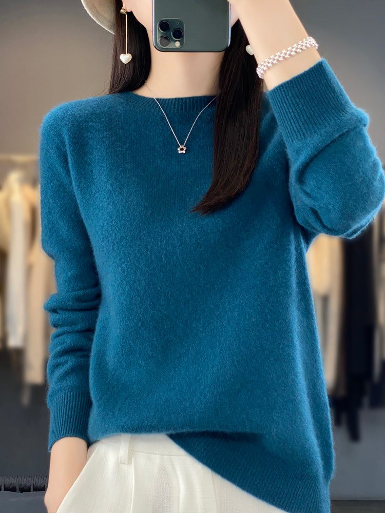 Caroline - Women's Classic Knit Sweater with Long Sleeve
