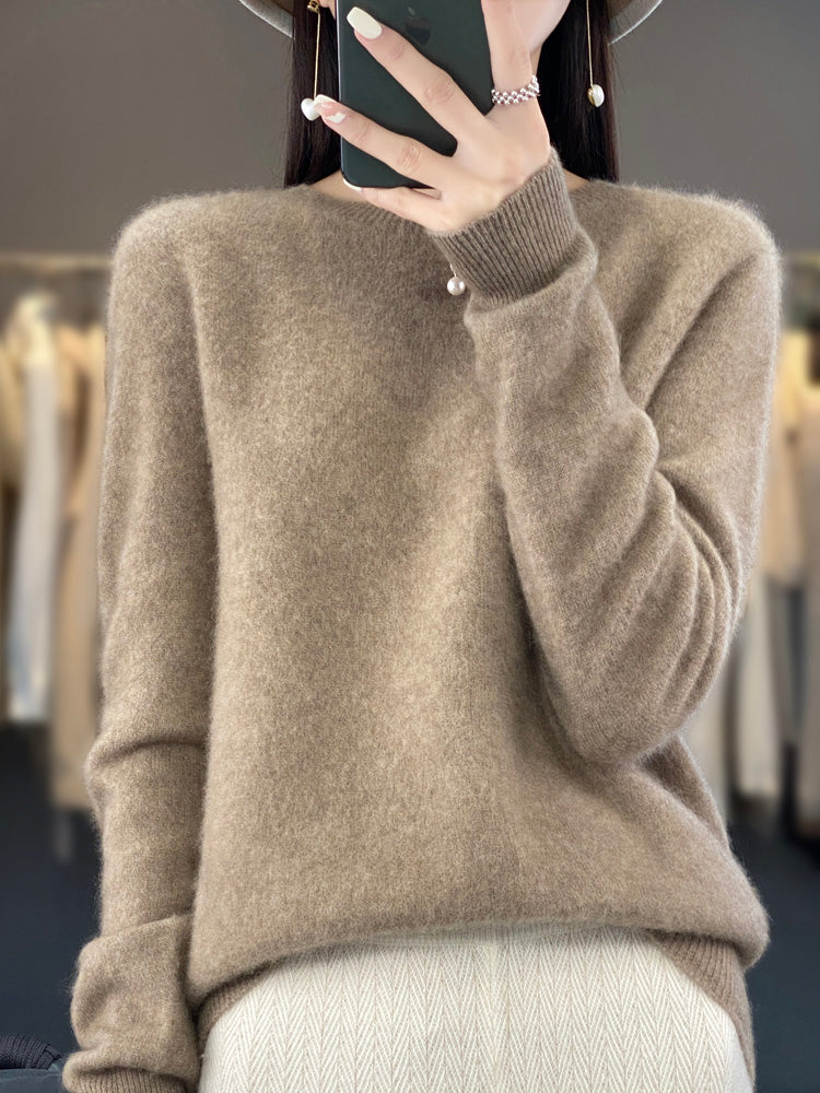Caroline - Women's Classic Knit Sweater with Long Sleeve