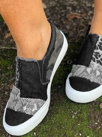 Margaret - Women's Sneaker with niedrigem Schaft and Patch-Design