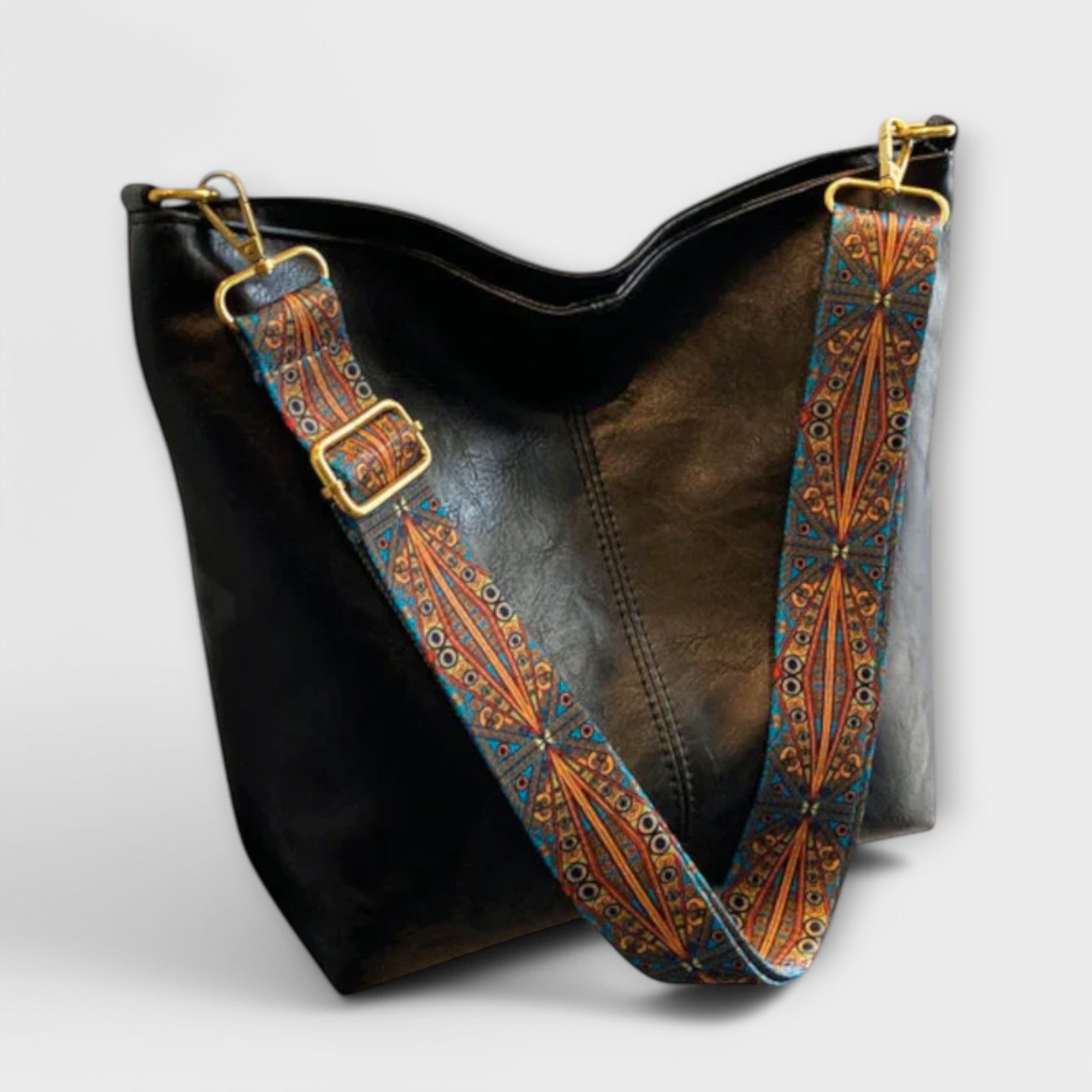 Judith - Women's-Shoulder Bag with einzigartigem Strap
