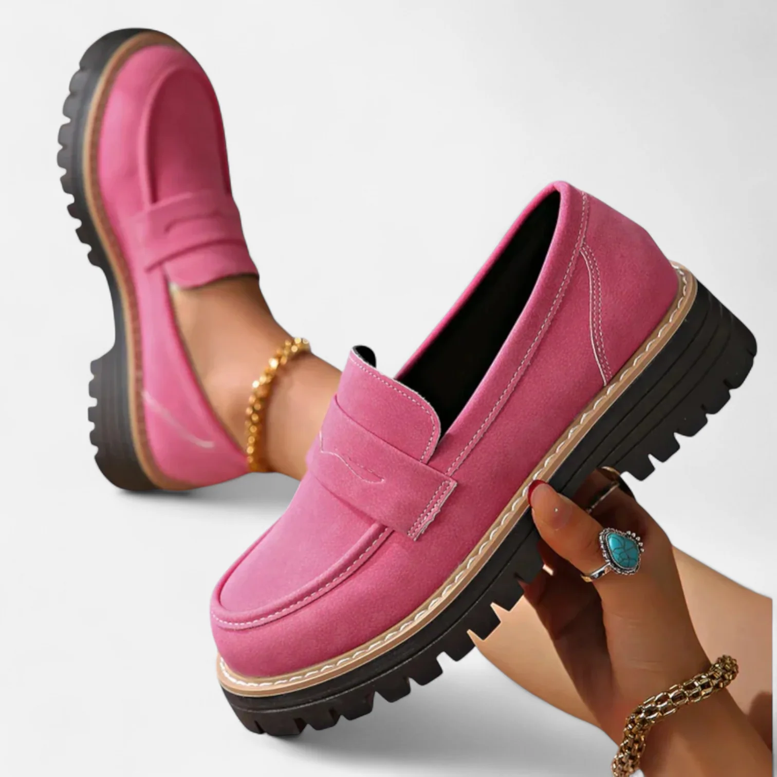 Sophia - Women's Classic Loafers with Markanter Sole