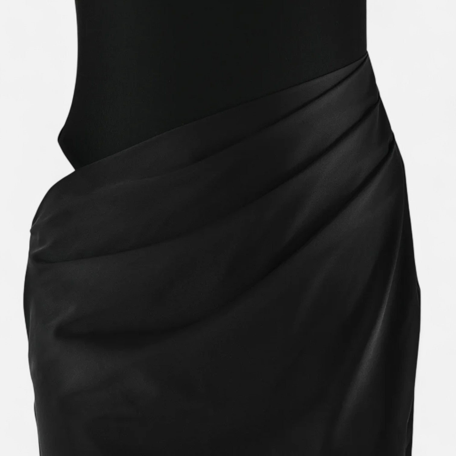 Nicola - Women's Maxi Dress with Cut-Out and Halterneck