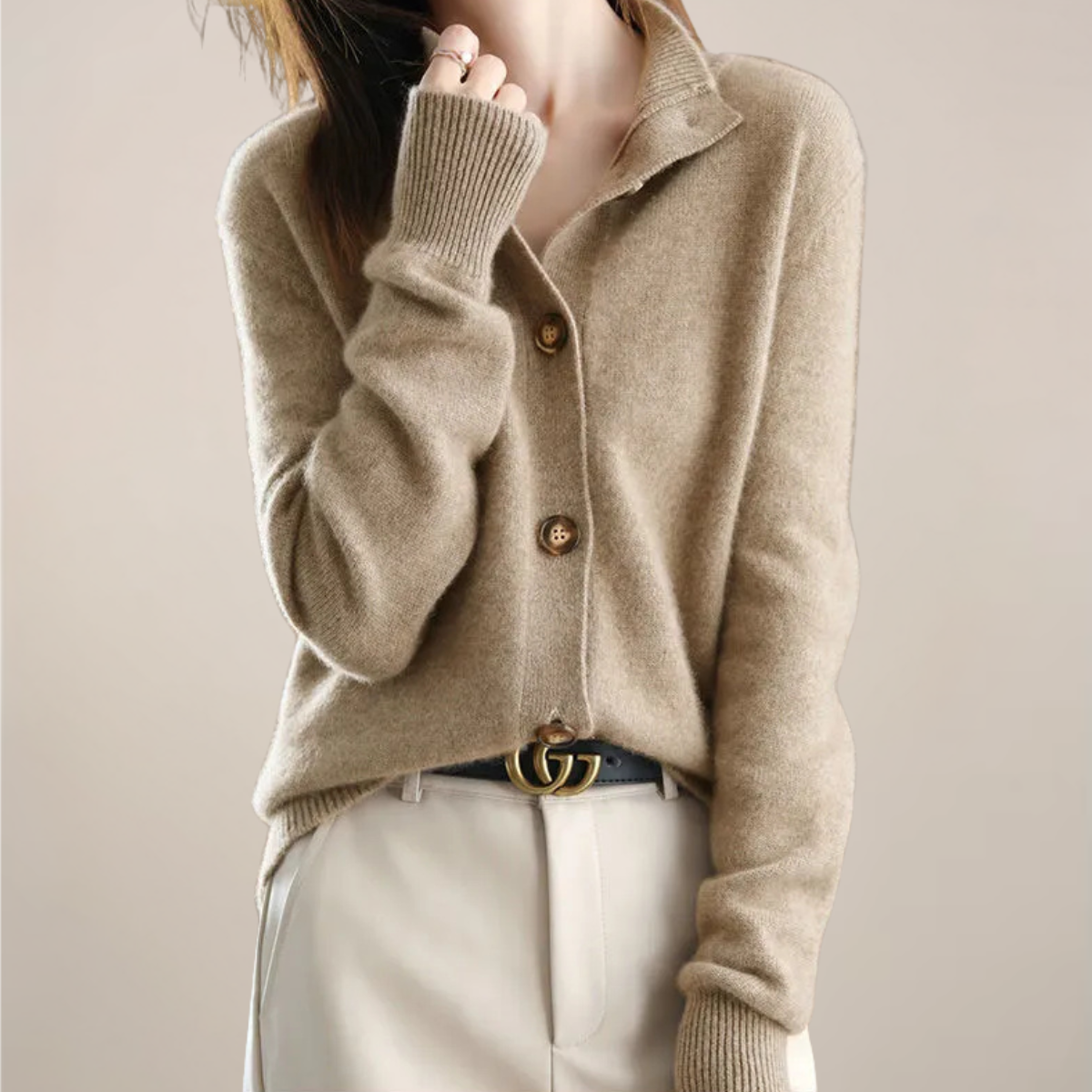 Ava - Women's Spring Cardigan with Collar and Buttons