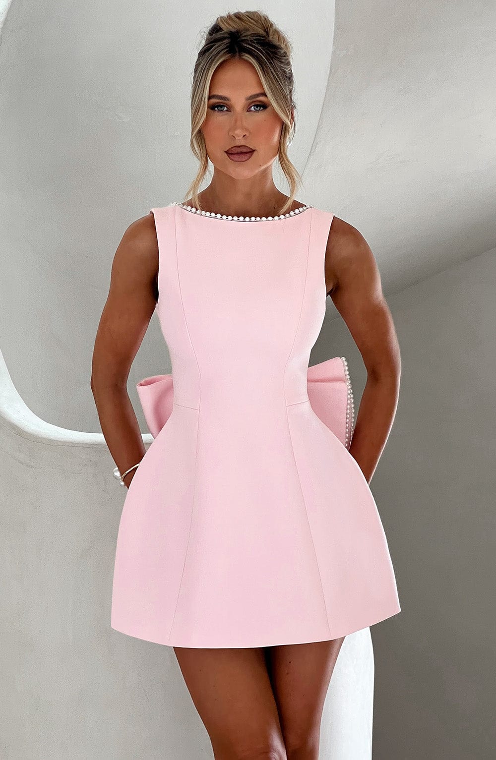 Amber - Women's Wedding Guest Strukturiertes Mini Dress