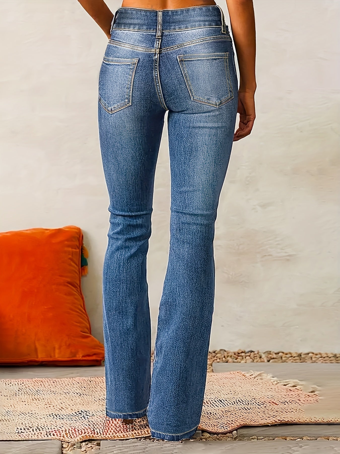 Beth - Women's High-Waist Jeans with weitem Bein