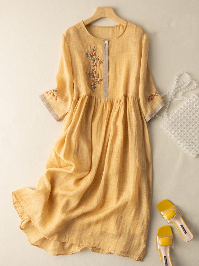 Iris - Women's Besticktes Ethno Midi Dress