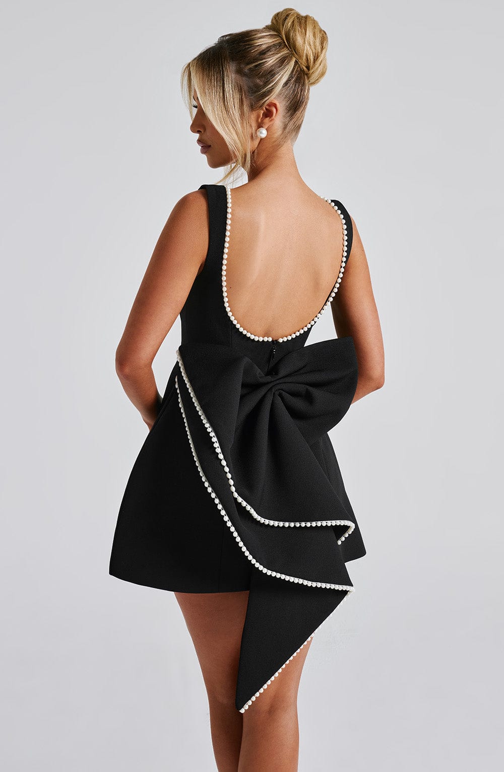 Amber - Women's Wedding Guest Strukturiertes Mini Dress