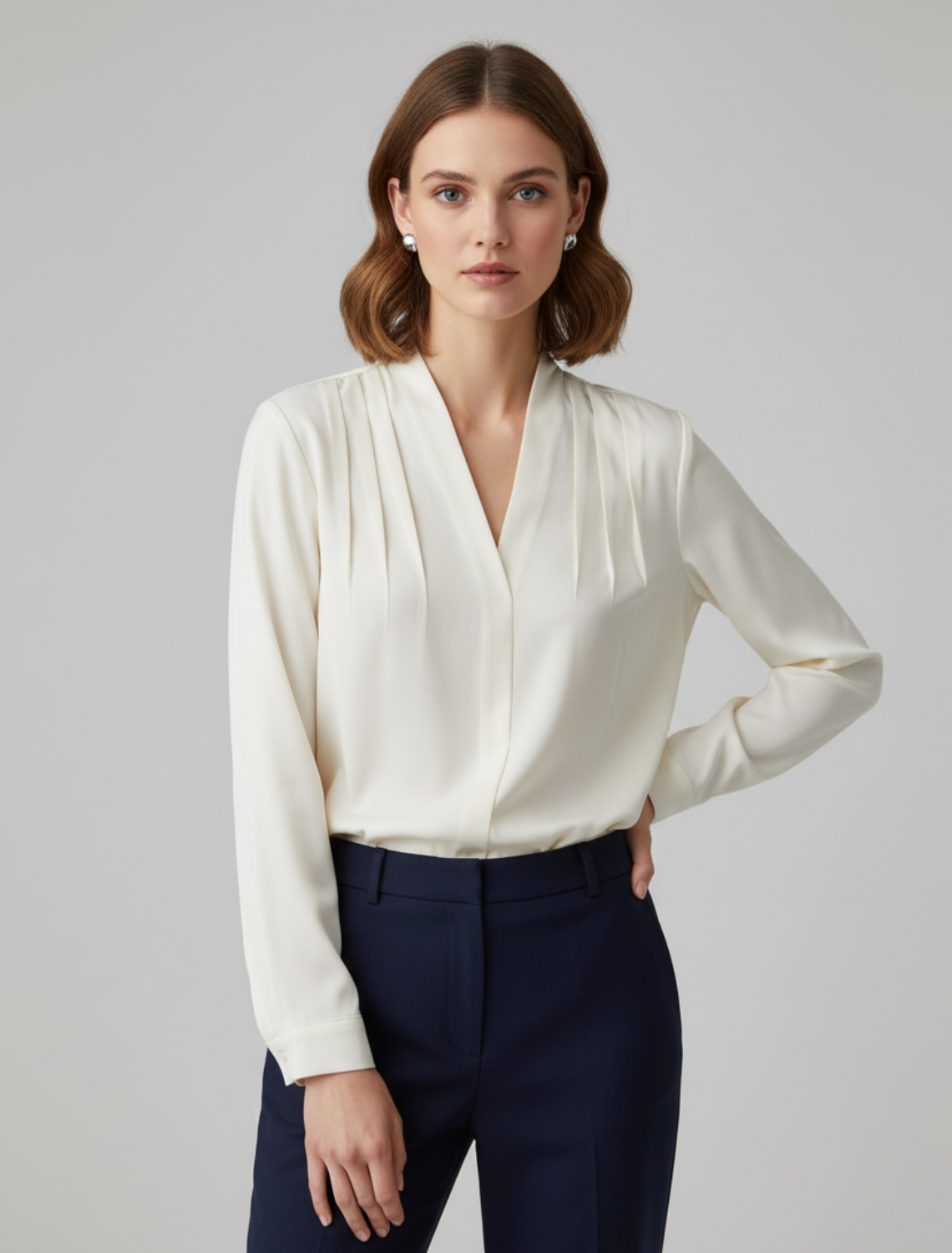 Chloe - Women's Blouse with Puff Sleeves and Tailliertem Cut
