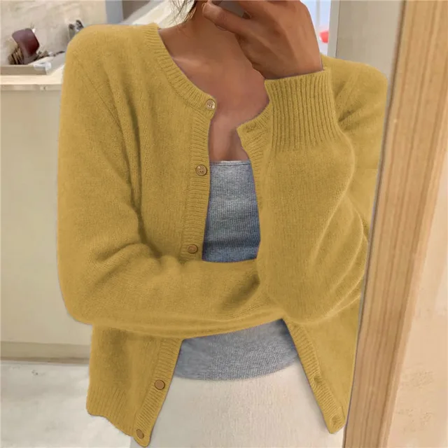 Chloe - Women's Cardigan with Rundhalsausschnitt and langen Sleeves