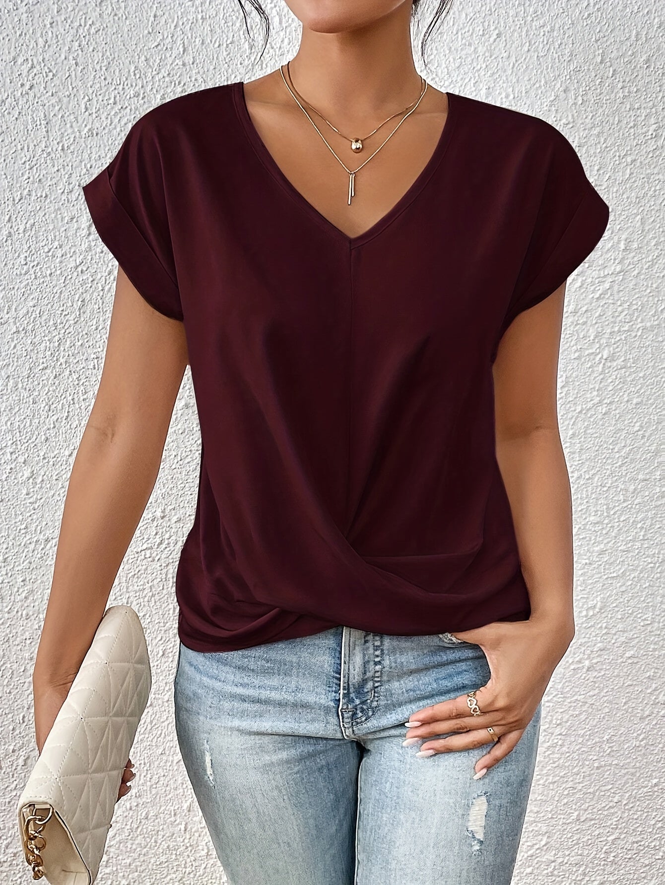 Jordan - Comfortable T-Shirt with Sweetheart-Neckline for Everyday