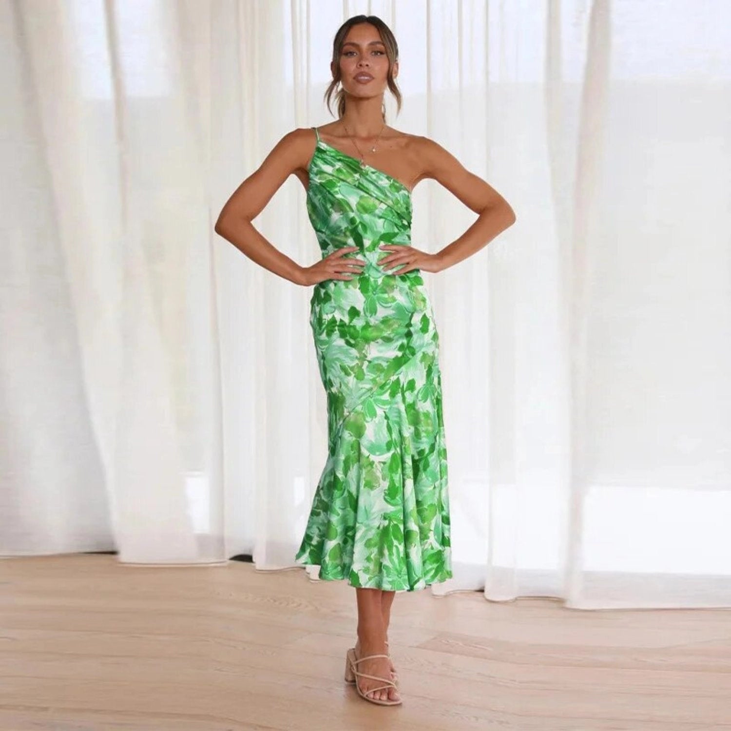 Eva - Women's Summer Maxi Dress with asymmetric Cut and Floral Print