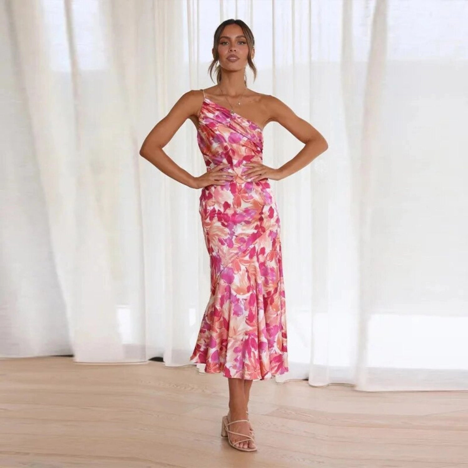 Eva - Women's Summer Maxi Dress with asymmetric Cut and Floral Print
