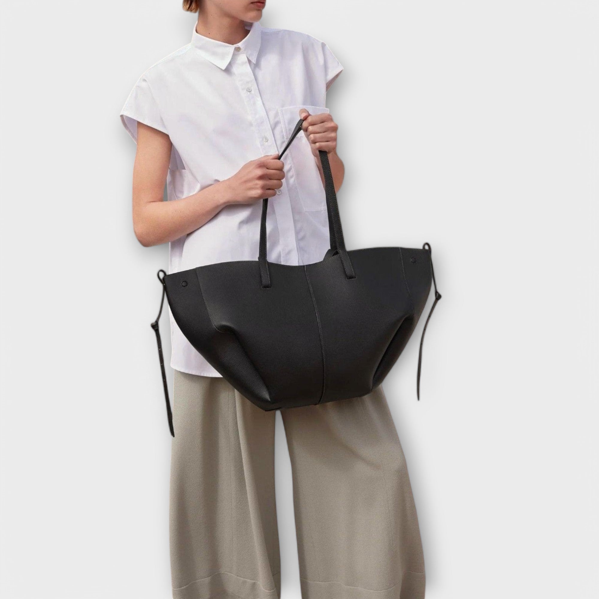 Nicola - Women's spacious Everyday Bag