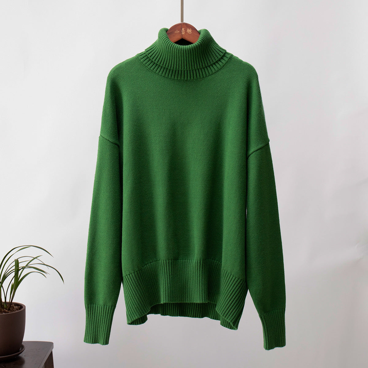 Amber - Women's Casual Warm Knit Sweater with geripptem Saum