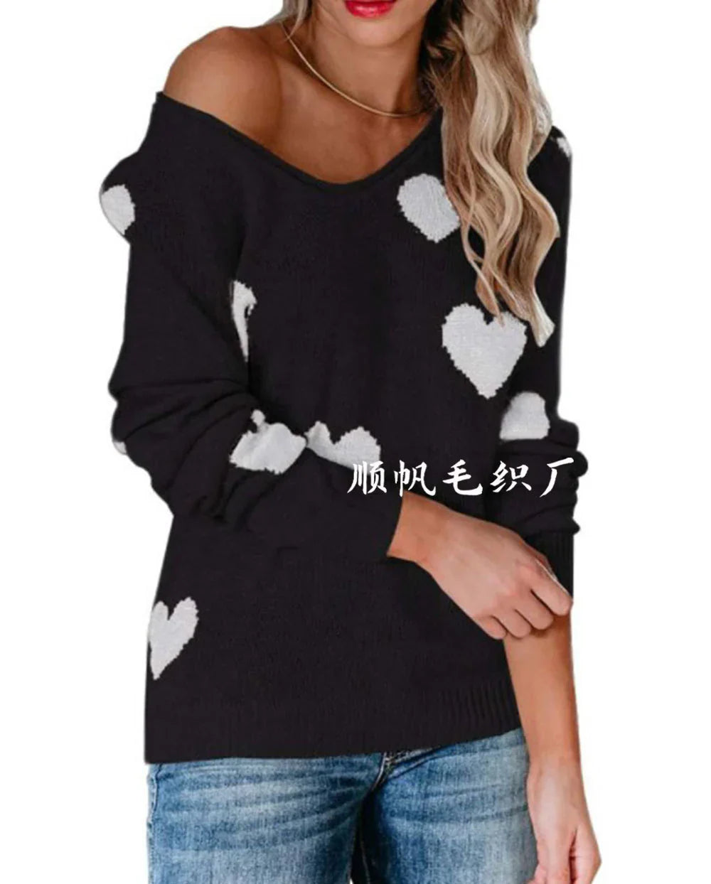 Alice - Women's-Christmas Sweater with Herzmuster