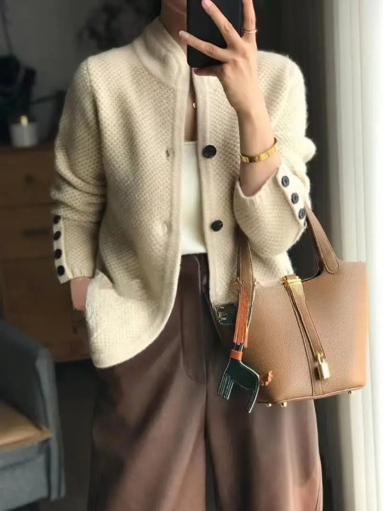 Matilda - Women's Spring Cardigan with Button Placket