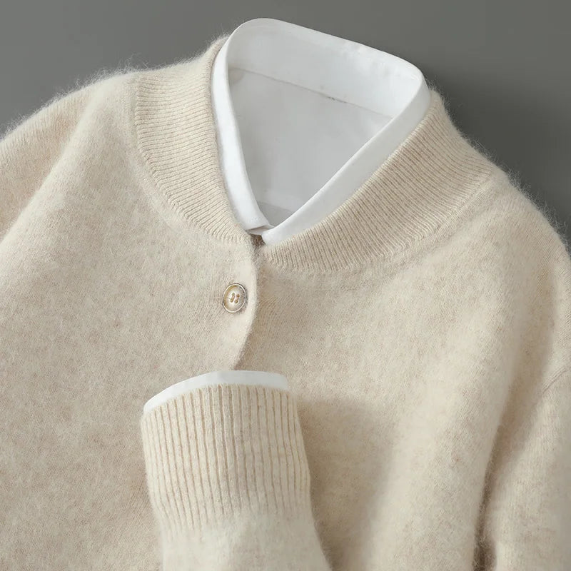 Ella - Women's Soft Cardigan with Button Placket vorne