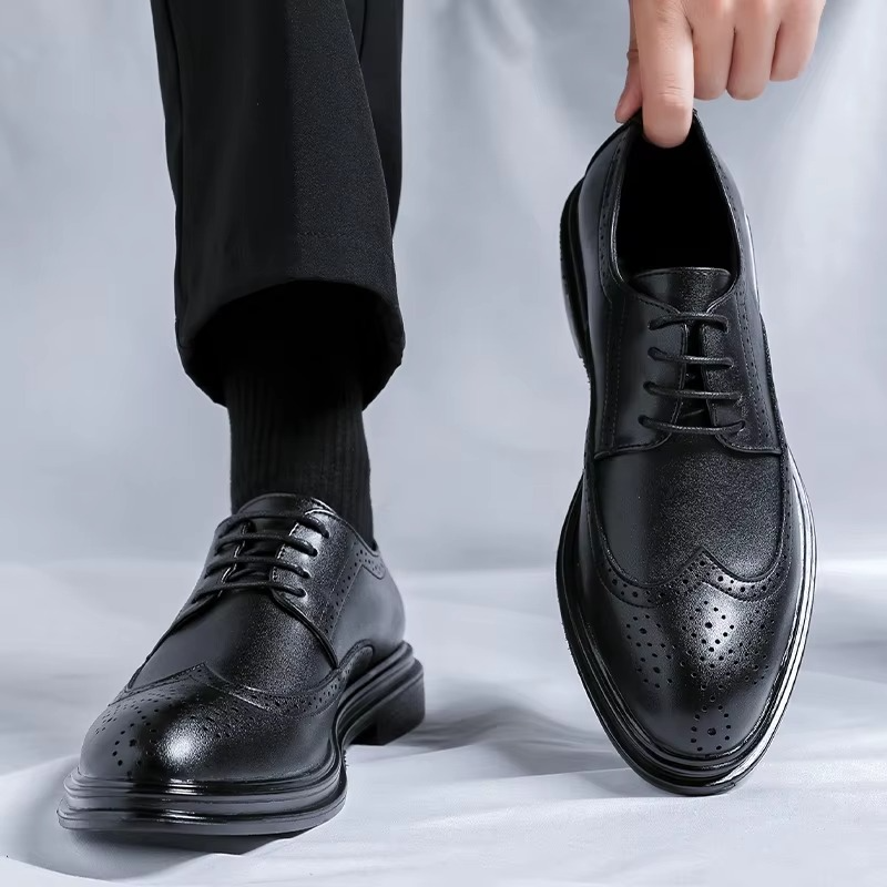 William - Men's Classic Wingtip Shoes for Work and formal Occasions