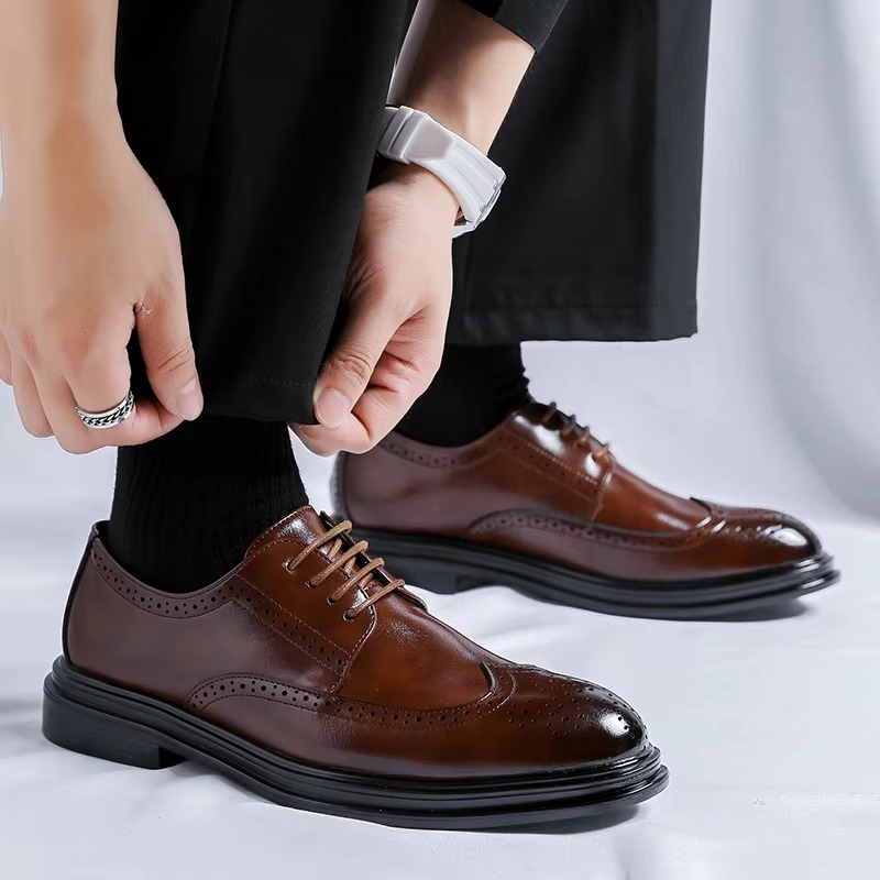 William - Men's Classic Wingtip Shoes for Work and formal Occasions
