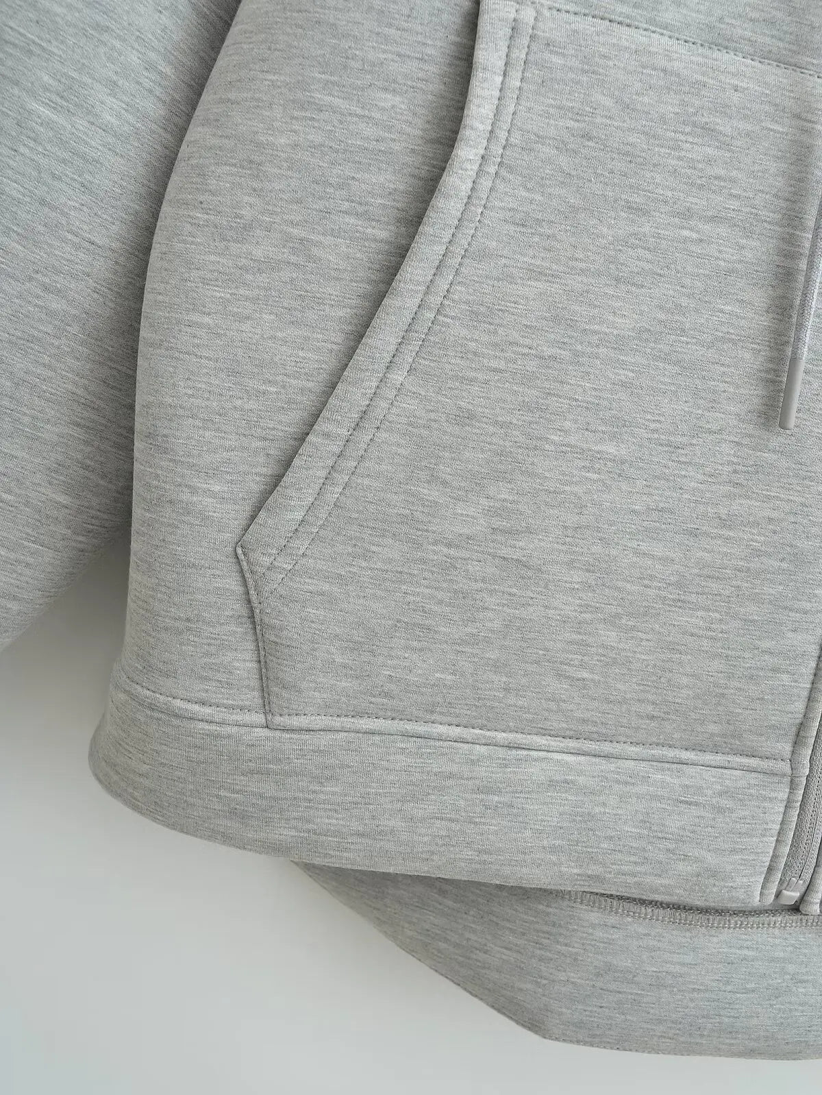 Naomi - Women's Hooded Jacket with Zip and Relaxed Fit