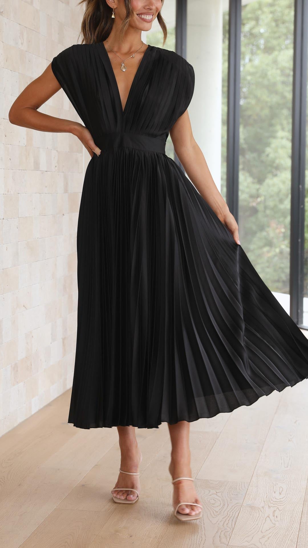 Isabella - Women's Klassisches Gefaltetes Maxi Dress