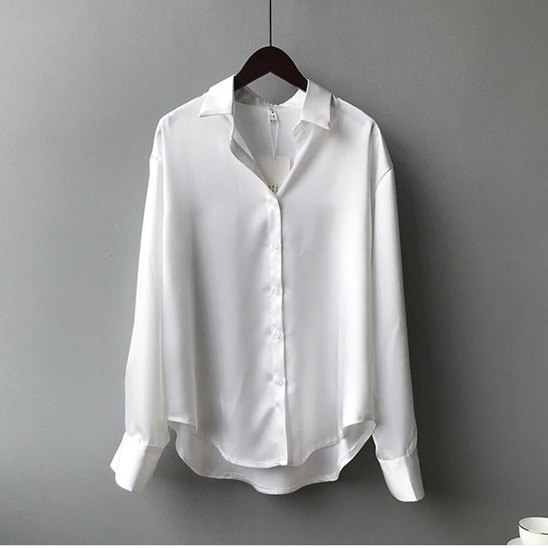 Molly - Women's Seidenbluse with Button Placket for Style