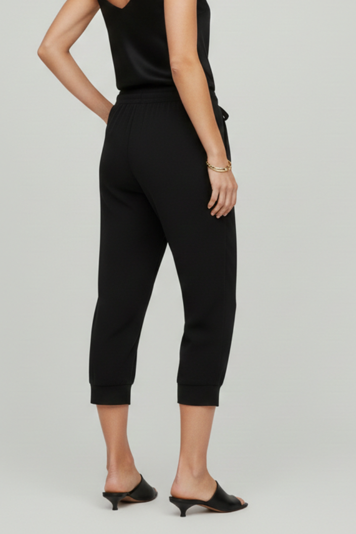 Amelia - Women's Capri Trousers with Drawstring Waist and Side Pockets