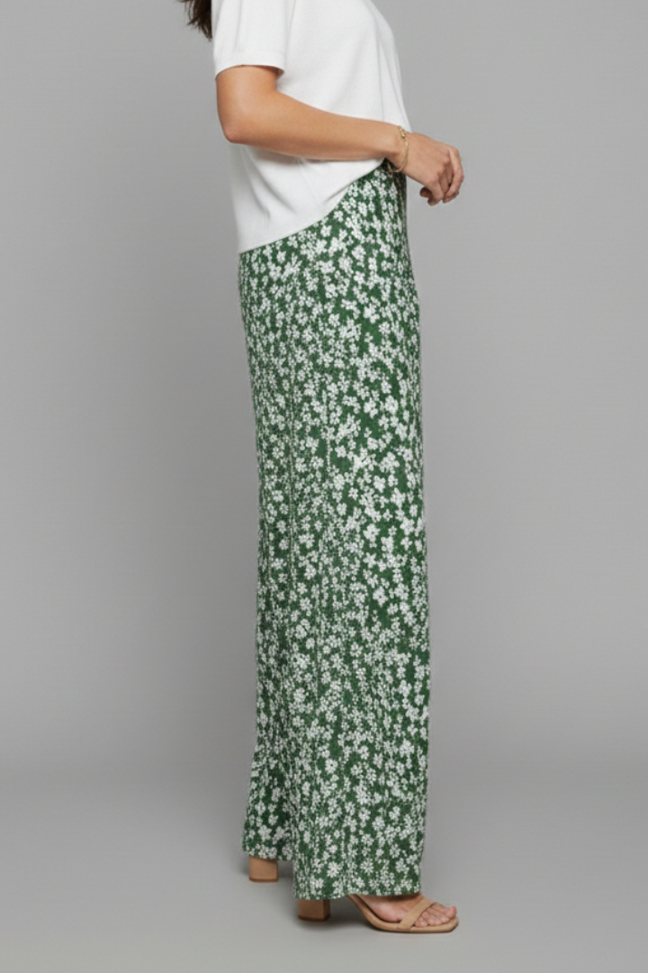 Ava - Women's Freizeithose in Palazzo-Style with Floral Print and Wide Beinen