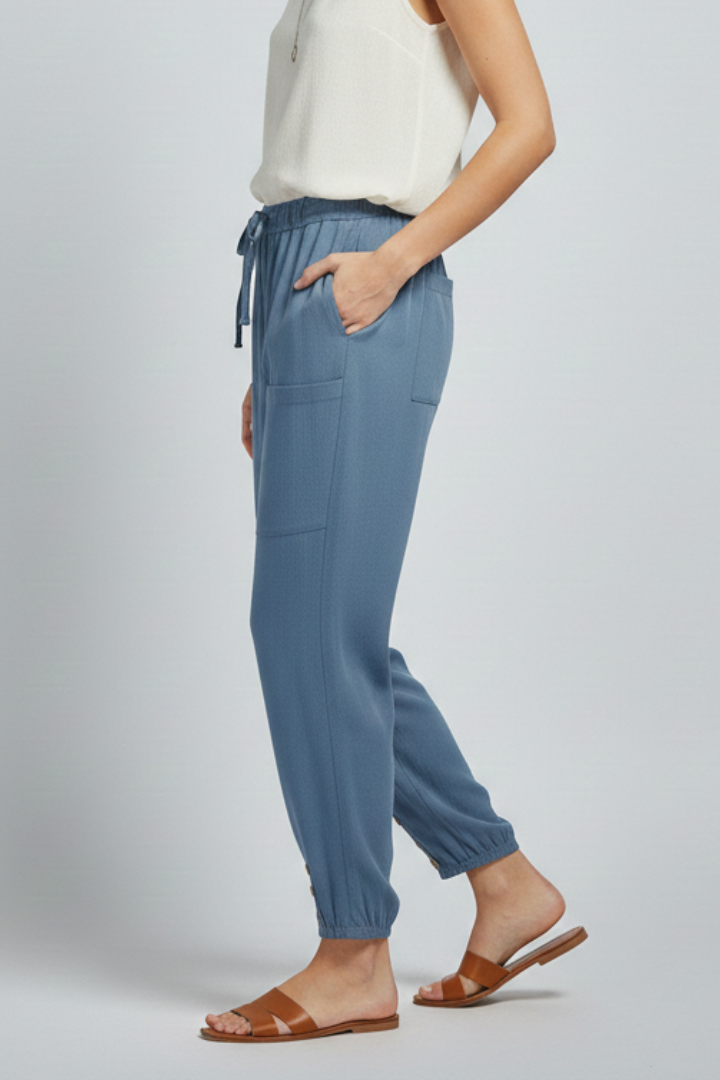 Sophia - Women's Trousers with Drawstring Waist and Knopfsaum