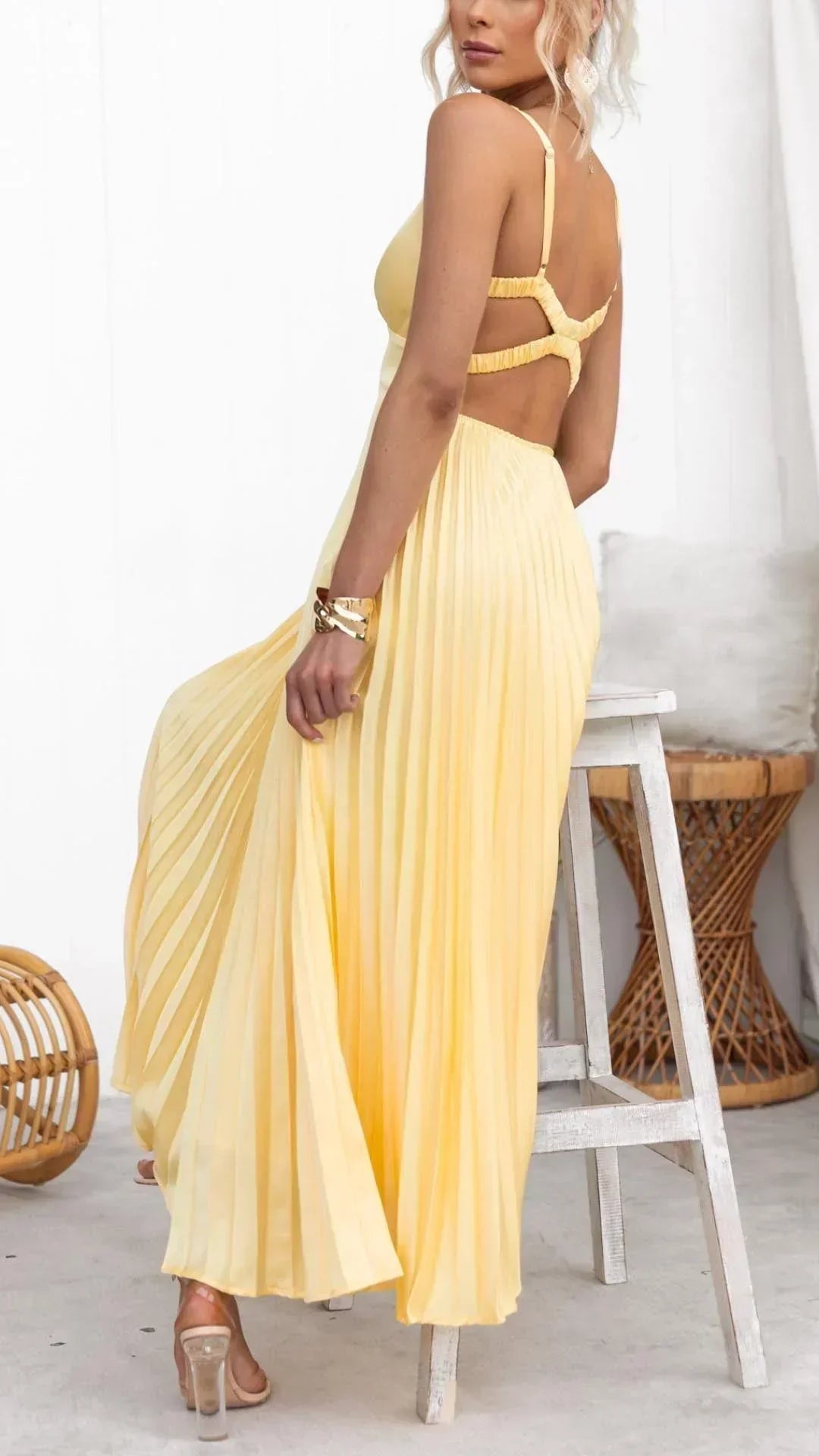 Freya - Women's V-Neck Pleated Maxi-Dress