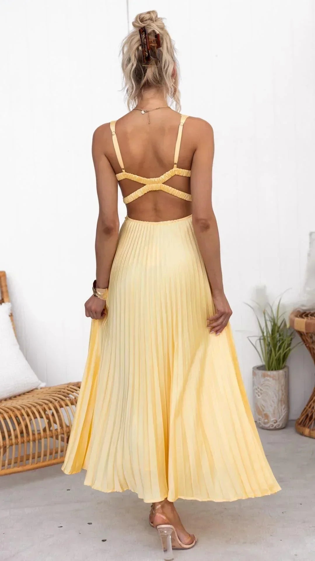Freya - Women's V-Neck Pleated Maxi-Dress