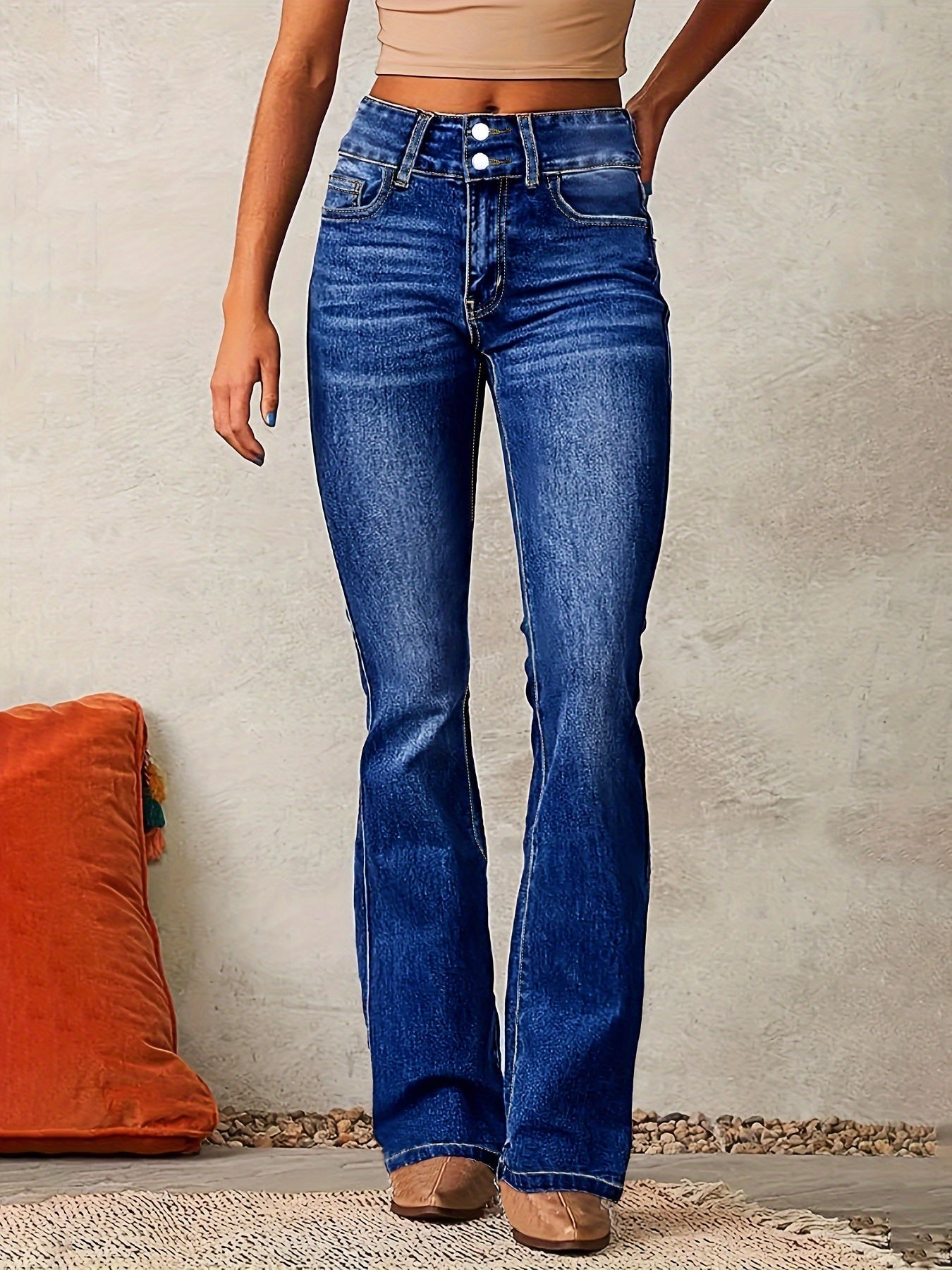 Beth - Women's High-Waist Jeans with weitem Bein