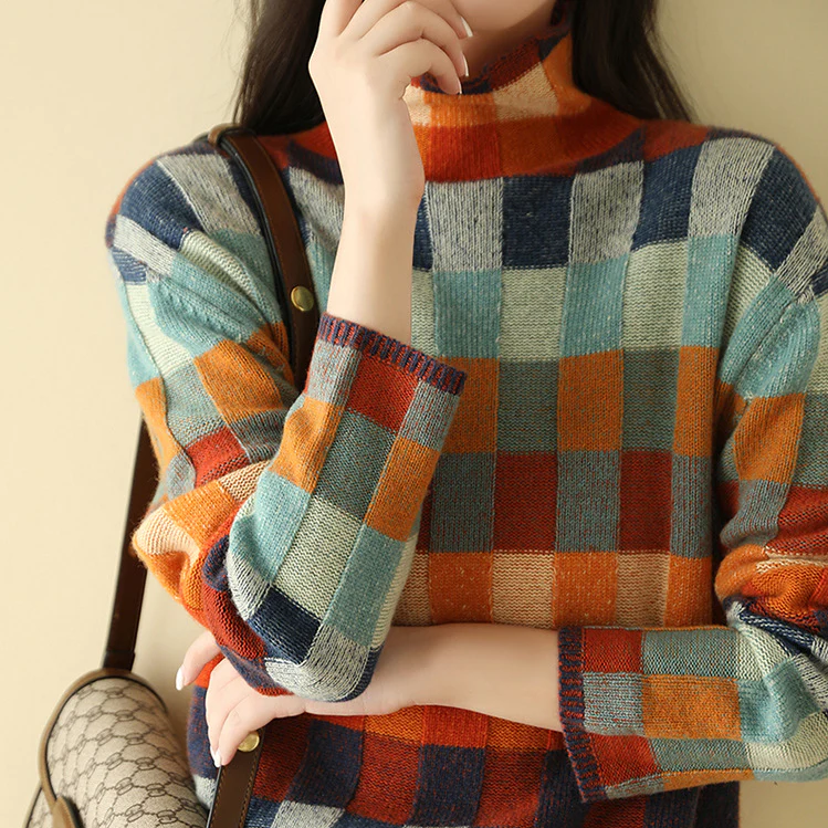 Amelia - Women's Knit Sweater with Colour Block- and Karomuster