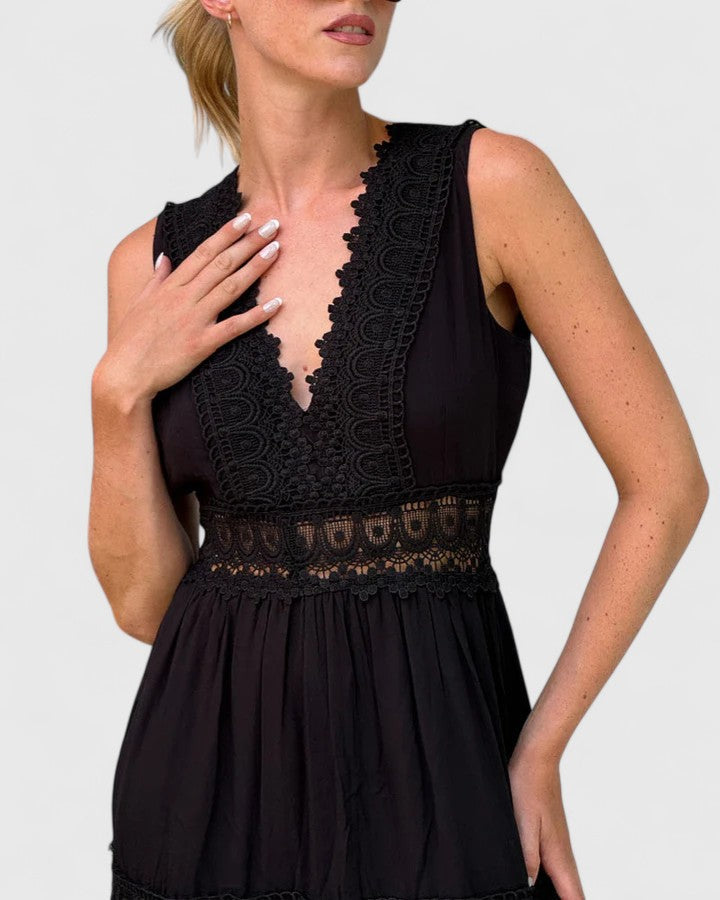 Molly - Women's Sleeveless Midi Dress with V-Neck and Lace Trim