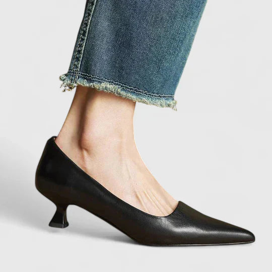 Laura - Women's Classic Spitz Zulaufende Pumps with Niedrigem Heel